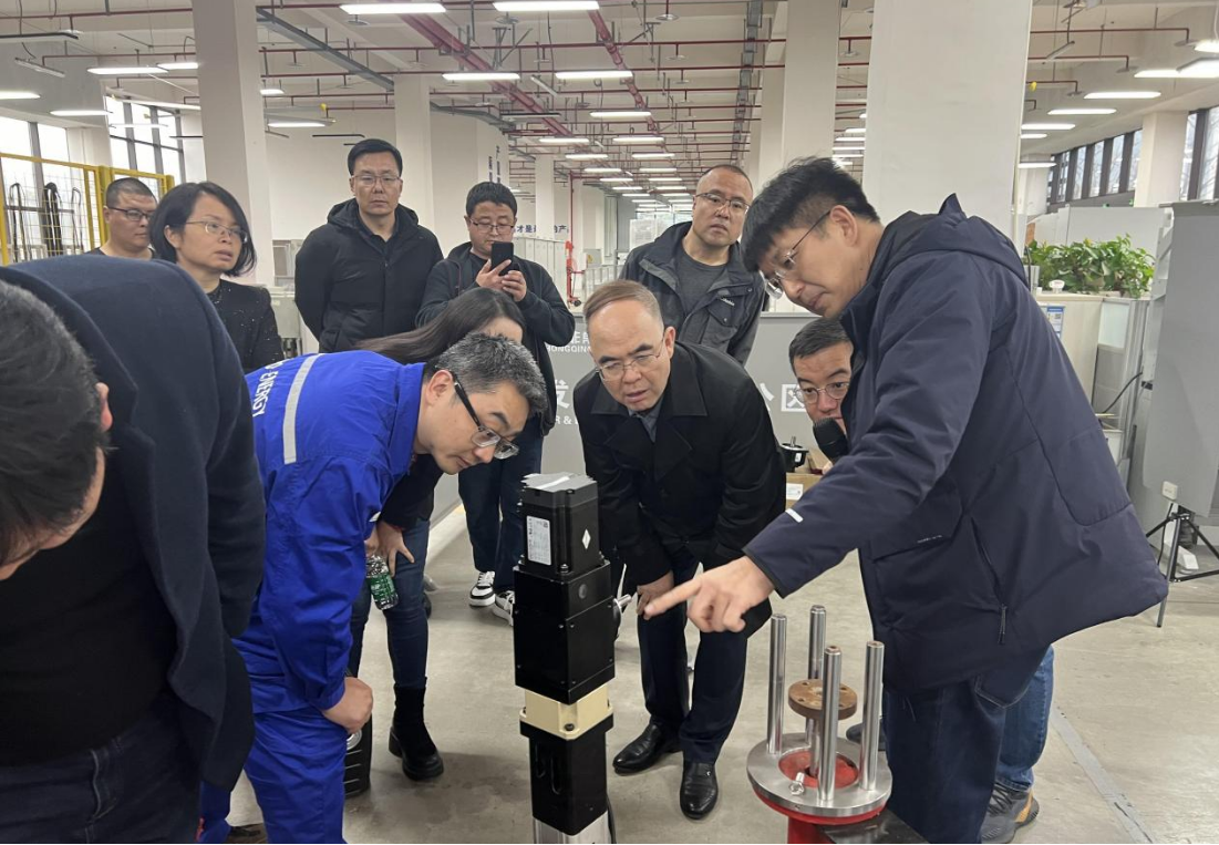 中澳煤層氣付總帶隊(duì)赴萬普隆調(diào)研 中澳煤層氣付總帶隊(duì)赴萬普隆調(diào)研