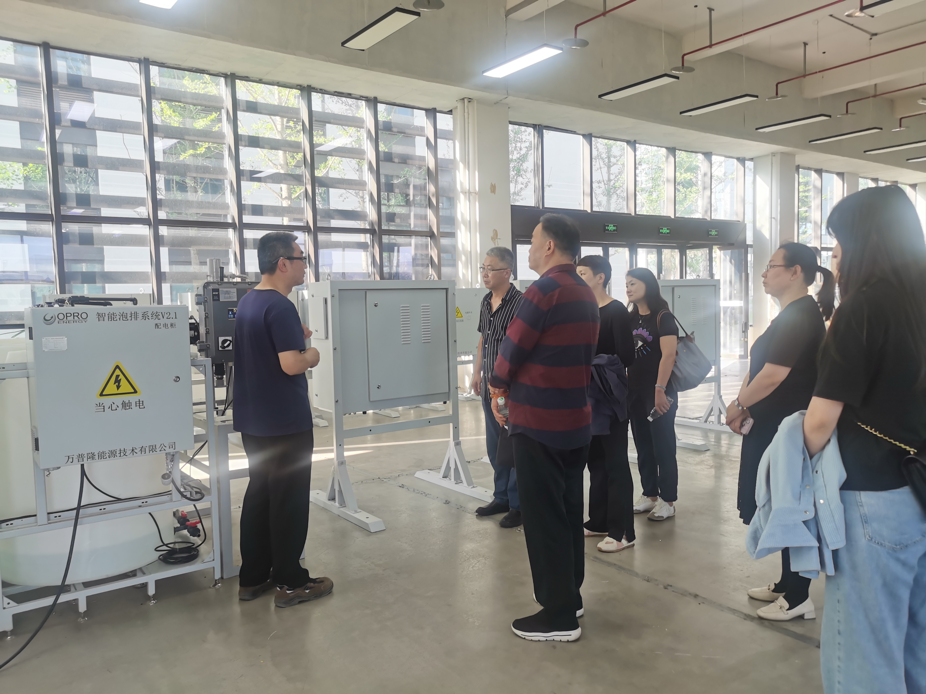 蘭州城市學(xué)院就業(yè)處訪問萬普隆,探討校企合作新機(jī)遇 蘭州城市學(xué)院就業(yè)處訪問萬普隆,探討校企合作新機(jī)遇